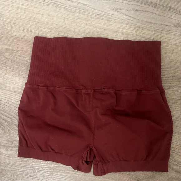 NWOT FREE PEOPLE MOVEMENT GOOD KARMA RUNNING SHORTS IN OXYBLOOD COLOR - Picture 5 of 7